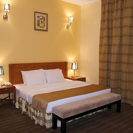 Al Massa Plus Hotel Al Ain Exteriör bild