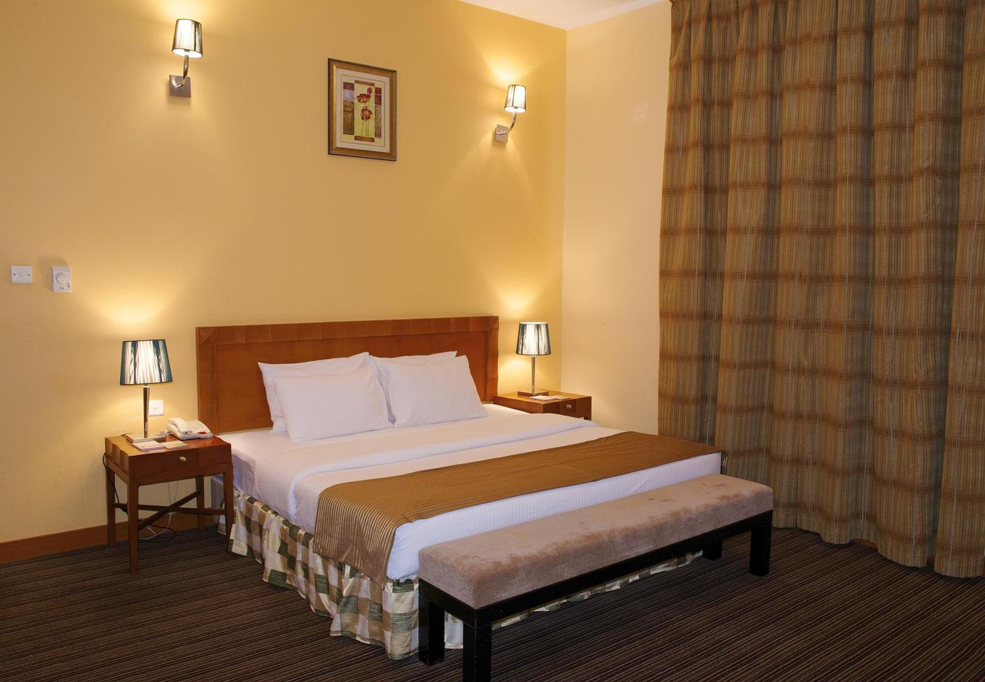 Al Massa Plus Hotel Al Ain Exteriör bild