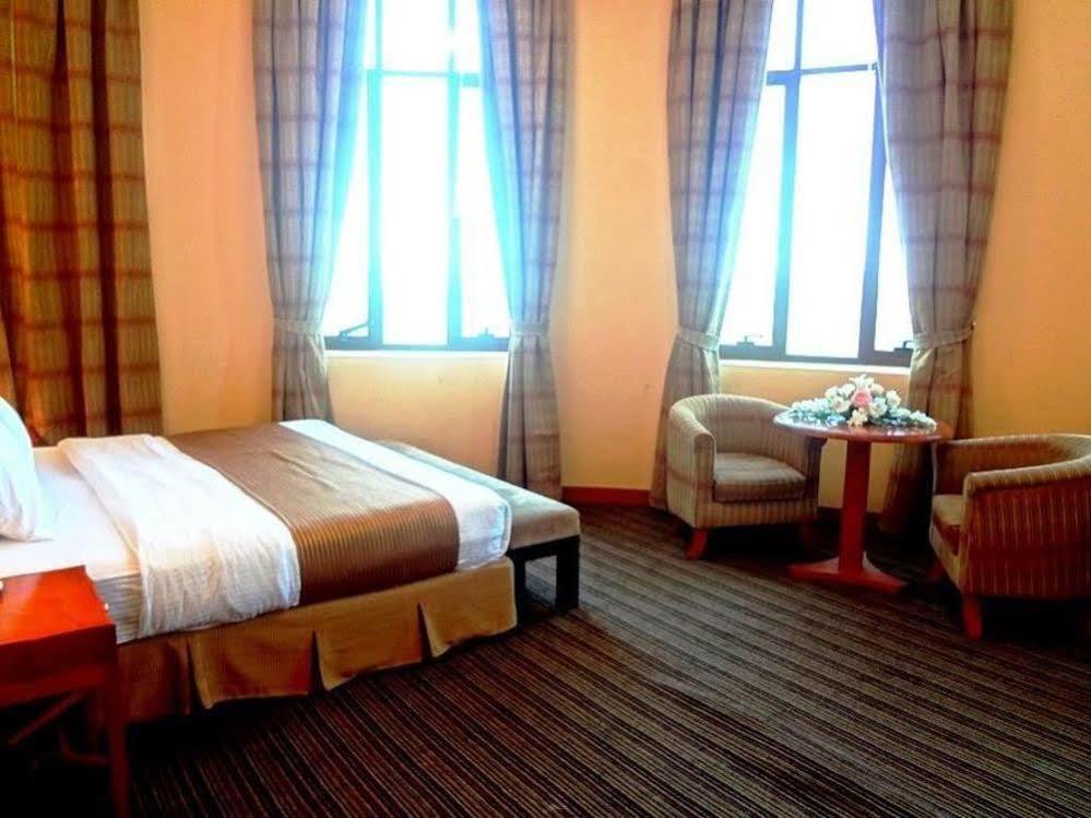 Al Massa Plus Hotel Al Ain Exteriör bild